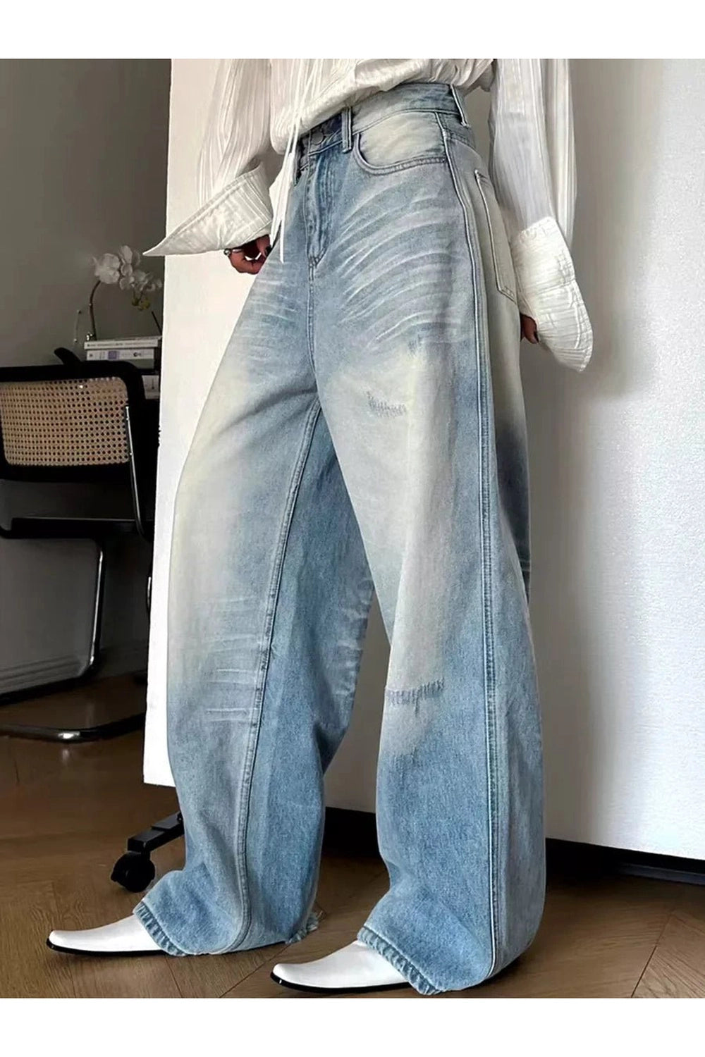 Distressed Light-Wash Wide-Leg Jeans - Y2K Fashion Essential for 2000s Style