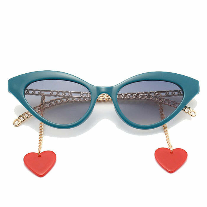 Trendy Cat Eye Sunglasses for Y2K Fashion Lovers - 2000s Style Accessory