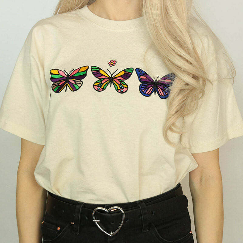 Y2K Butterfly T-Shirt: Trendy 2000s Style for a Chic Aesthetic