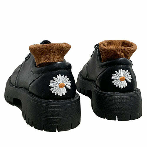 Y2K Fashion Daisy Boots: Trendy 2000s Style Footwear for Every Occasion