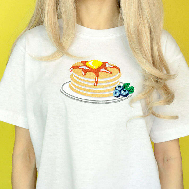 Y2K Fashion Pancakes T-Shirt - Trendy 2000s Style, Size S