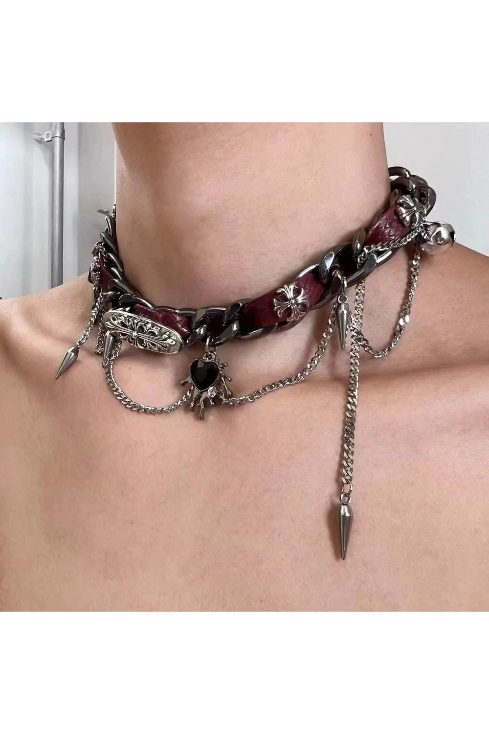 Y2K Fashion Spiked Heart Chain Choker - Trendy 2000s Style Accessory